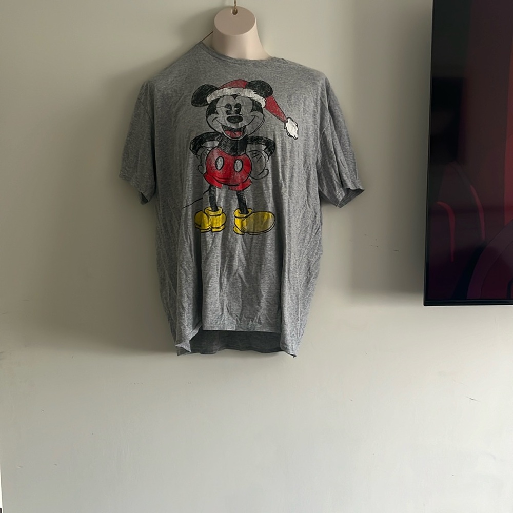 Disney, Mickey Mouse gray top, Size: Extra large (XL)